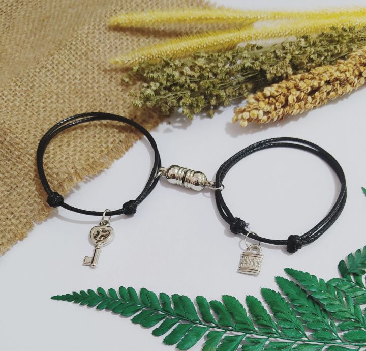 Gelang%20Couple%20Magnet%20Soulmate%20Bandul%20Kunci%20Gembok%20Isi%202%20pcs%20-%20Image%203