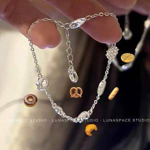 LUNASPACE STUDIO🥖🥐Cute Bakery Silver Plated Korean Style Fashion Bracelet 面包脑袋细手链女款小众银饰