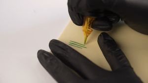 OFEYLE Tattoo Pen Set - เครื่องสักพร้อมตลับสัก 20 ตลับ ปากกาสักแบบปรับได้ พร้อมจอแสดงผล LED ดิจิตอลและอุปกรณ์สัก