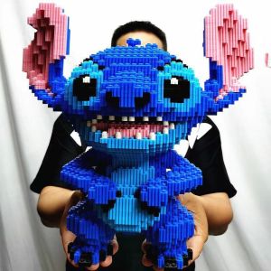 Disney Building Block Stitch Giant Stitzer Assembly ของเล่นเด็กของขวัญวันเกิดปริศนาเดสก์ท็อปตกแต่งกล่องสีขายส่ง
