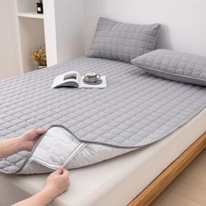 100% Waterproof Mattress Cover Quilted Cotton Bed Cover with Elastic Bands in the 4 Corners Breathable Mattress Protector