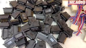 Power Window Switch 5pin Window Switch Saga 5 pin / Kancil Power Window Sub Switch (5 Pin) With Socket