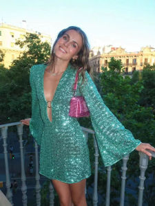 GY25198 Flared sleeve V-neck long sleeve sequined party dress