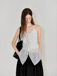 Fano | Áo Nữ V-Neck Không Tay Kiểu Pháp Cổ Điển Chấm Bi Dây Thắt Bất Đối Xứng