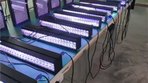 42 LED PIXEL BAR WITH MIDDLE LAMP