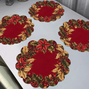 VIKAMA 4-Piece Christmas Red Berry Lace Placemats Christmas Family Gathering Christmas Party Table Decorations and Accessories