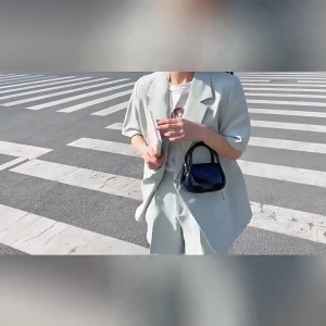 Pastel Jelly Bag Gift Pouch – Mini Cute Chain Bag for Girls & Women Handheld / Crossbody / Shoulder Wear