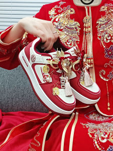 Huawei Wedding Shoes Womens Spring Autumn New Style Wine Red Flat Bottom Sports Shoes for Men Couple Wedding Show Heel Shoes