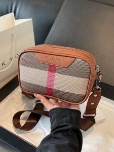 Summer Plaid Canvas Shoulder Bag Womens Crossbody Phone Bag Wide Strap Camera Bag Stylish Trendy Small Square Bag