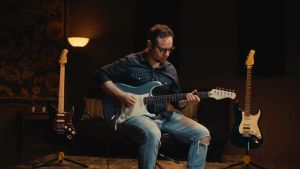 Donner DST - 152R Gitar Elektrik - Blue