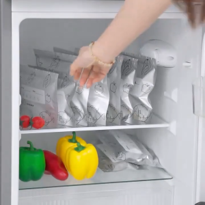 30pcs Reusable Aluminum Foil Food Storage Bags with Zipper Refrigerator Zip Pouch Self-Sealing Fresh Keeping Bag for Fruits & Vegetables Milk Meats Food Vacuum Packaging