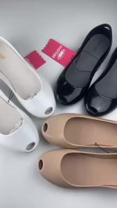 MONIGA BY MONOBO รองเท้าคัชชูยางแบบสวม รุ่น Julie (5-8)