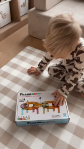 (ของแท้ USA) ตัวต่อแม่เหล็กรุ่น Mini รางรถ 40 ชิ้น พกพาสะดวก Picasso Race Track KD0147 GM Kids