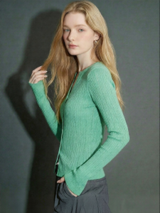 French Elegant Green V-Neck Knitted Cardigan for Spring Slimming