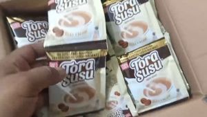 Tora Susu Kopi Torabika Plus Susu Isi 31gr X 10 Sachet