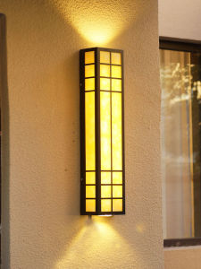 ไฟติดผนังกลางแจ้งกันน้ำสไตล์ยุโรปสำหรับบ้านพักชั่วคราวและสวนหน้าบ้าน ไฟ LED แบบที่ติดตั้งบนผนังภายนอก