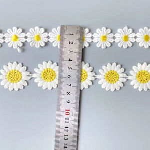 2.5/3.5CM Wide Beautiful White Embroidered Daisy Lace Fabric Flowers Lace Ribbon Dress Collar Hat Headwear Sewing Trimming Decor