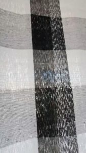 ผ้าขาวม้าไทยลายตัดขาวดำสีสวยเนื้อผ้าดี เย็บขอบสองรอบทั้งสี่ด้านผืนใหญ่พิเศษขนาด กว้าง 65cm ยาว 170cm. ผ้าฝ้ายเนื้อดี สีไม่ตก ซักง่าย แห้งไว