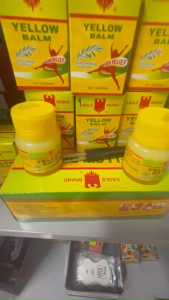 COMBO 1 LỌ DẦU CÙ LÀ VÀNG YELLOW BALM 40 GRAM VÀ 1 CÂY SAO CHỔI 3 CHẤU