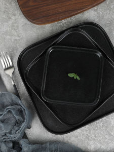 จานชามเซรามิกสีดำสไตล์ญี่ปุ่น จานชามสี่เหลี่ยม จานชามสำหรับร้านอาหารตะวันตก จานชามแบบเรียบง่าย จานชามแบบสี่เหลี่ยม