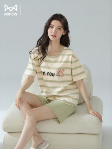 MiiOW | Padded Wearable Out Sleepwear Short Sleeve and Shorts Set