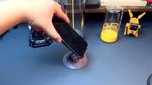 BLIVO ที่วางโทรศัพท์ แบบพับได้ แท่นวางหมุนได้360 องศา ผลิตจากวัสดุอลูมิเนียม /G0051