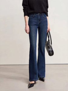 AMII | Color Contrast Letter Embroidery Flared Jeans Light Abrasion Thermal Lined Slim Long Pants