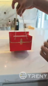 3pcs Small Flower Gift Tote Bag Delicate Paper Box with Metal Chain Handle for Bouquet Packaging Floral Presentations