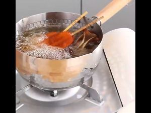 ส่งด่วน ชุดหม้อ สแตนเลส ทำอาหาร มีฝาปิด ด้ามจับไม้ ขนาด 18 cm สไตล์ญี่ปุ่น