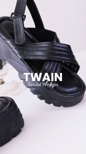 Alivelovearts Sendal Twain Wedges Wanita