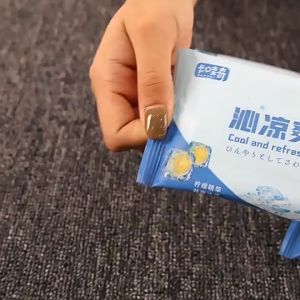 清凉爽湿纸巾 Cooling UP wet tissue wet wipes 清爽一瞬间