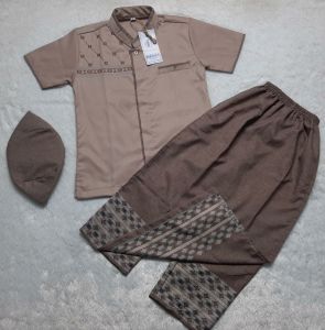 Setelan Pakaian Muslim Anak Sarkoci Sarung Celana Baju Koko dan Peci Anak 3-12 Tahun Lengan Pendek
