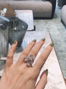 แหวนทองแดง 925 แหวนสามใบ แหวนแฟชั่นฤดูร้อน แหวนสไตล์ดีไซเนอร์สุดเก๋ แหวนเจาะรูสำหรับผู้หญิง แหวนแฟชั่นสุดเก๋