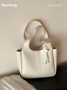 CHIO‘2ND | Commuter Versatile Simple Shaped Handbag