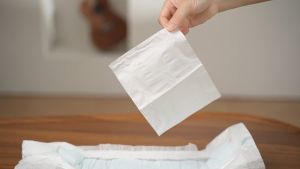 Diapers a set of over 12 pieces with strong water absorption leak prevention extra thickness for safety and resistance to bacteria to protect babies