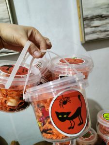 1pc Halloween bucket with chocolates and candies