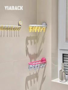 Delicate Travel Essential Foldable Suction Cup Clothes Hanger Pastel Color Socks Drying Tool Plastic Material from China