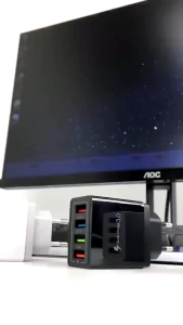 Adapter Charger 5V 3.1A 4 Port USB Quick Charging Fast Charging Pengisian Daya Cepat+Lampu LED