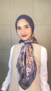 Zoya ALIZAH  Scarf - Kerudung Hijab Segiempat Motif With BOX - Bahan Nesla - Ukuran 115x115