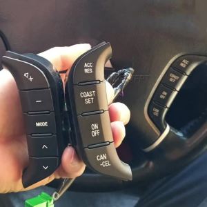 Steering Wheel Audio Control Switches Button For Toyota Mitsubishi Montero Pajero IV V93 V97 8701A383 8602A045 8602A006