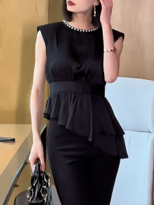 QINGNAER | French Elegant Slimming Waist Shirt Round Neck Pearl Irregular Design