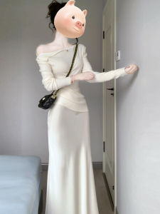 Elegant Salt Series Two-Piece Set Autumn Luxury Goddess Style High-Quality Half Skirt Fashionable Outfit Complete Set Long Sleeve round Neck T-Shirt