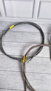 TALI KABEL GAS SPONTAN MOTOR 190cm SERAT CARBON MORIN THAILAND PLUS SETELAN L GAS NEPEL MIO FU TALI GAS SPONTAN CABLE KONTAN mio lama smile sporty soul KABEL GAS VARIO BEAT SCOOPY SPACY / KABEL GAS MOTOR KARBON SERAT Panjang 1.9m Plus L Gas UNIVERSAL