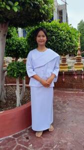 เสื้อขาวปฏิบัติธรรม ผ้าโซล่อนคอกลมแขนสี่ส่วน เฉพาะเสื้อนะคะ