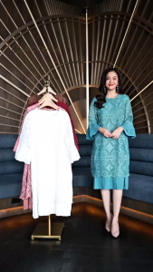 Cutie Minute อก 44”  46” 48" เดรสลูกไม้เนื้อหนาเกรดพรีเมี่ยม ผ้าลูกไม้เนื้อหนา ช่วงแขนแต่งระบาย 3 ชั้น