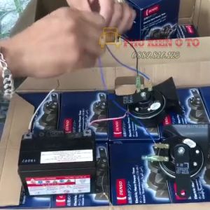 Còi Denso made in Indonesia 12V- Giắc bát đầy đủ- Lắp cho các xe ô tô từ 4 chỗ đến 16 chỗ