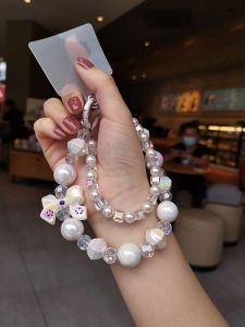 สายรัดโทรศัพท์มือถือแบบสั้นพร้อมหัวเข็มขัดรูปผีเสื้อ โซ่แบบสายรัดข้อมือสำหรับผู้หญิง ชิ้นส่วนโทรศัพท์มือถือแบบสะท้อนแสงนมขาว