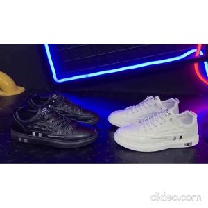 Keeping 39-44 Yuzhong Black - Sepatu Sneakers Casual KSC106