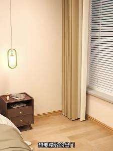 DONGMU | Solid Wood Rotatable Moving Dressing Mirror Closet