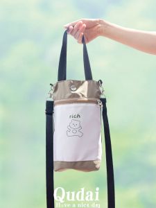 กระเป๋าถือผ้าลายการ์ตูนน่ารักสำหรับผู้หญิง กระเป๋าสะพายข้างแบบสะพายข้างสำหรับเดินเล่นกลางแจ้ง กระเป๋าใส่ถ้วยน้ำ กระเป๋าสะพายข้างแบบลำลอง